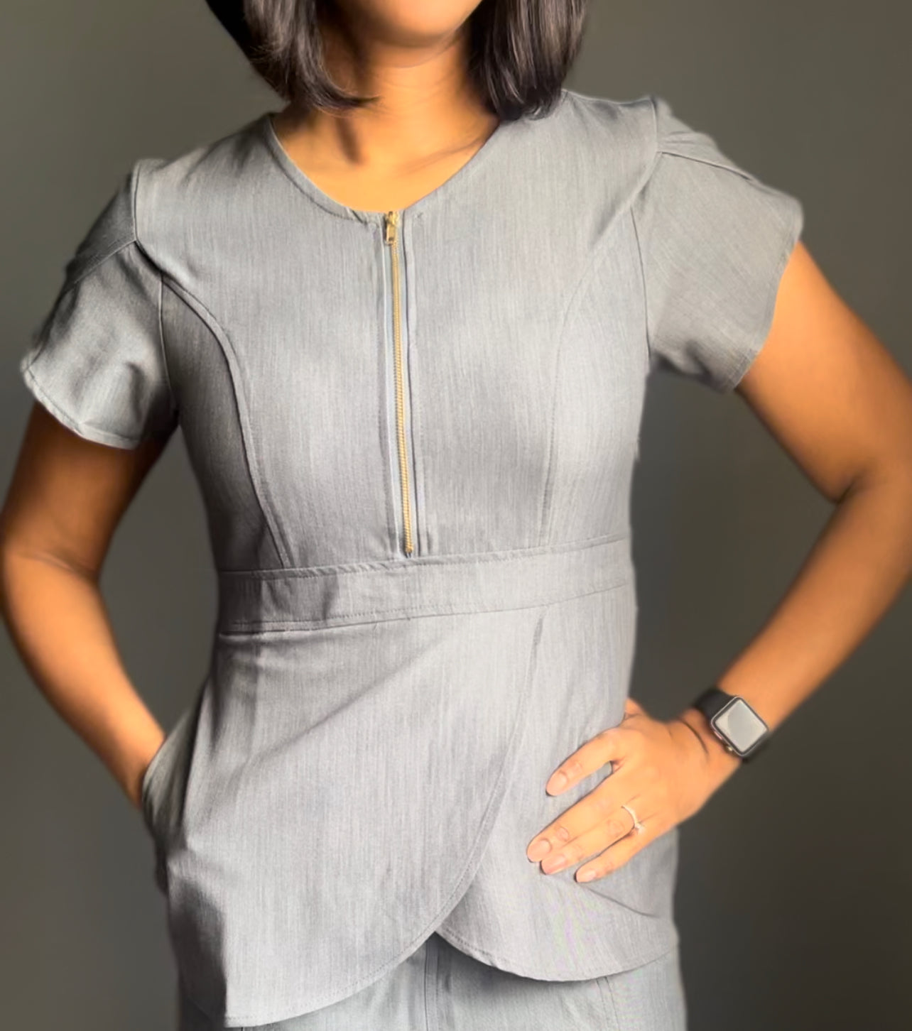 Tulip scrub top-Gray (runs small)